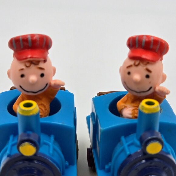 Vintage Peanuts Charlie Brown Conductor In Train UFS Inc. 1950,1966 Set Of 2 - Picture 7 of 11